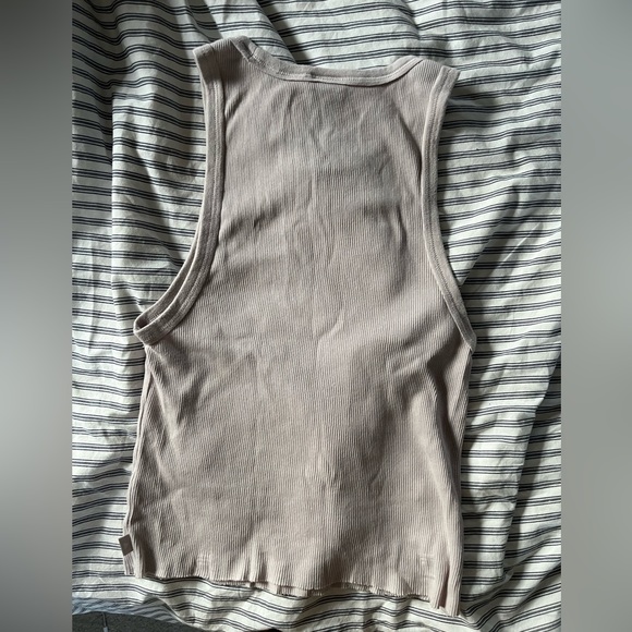 TNA ARITZIA tank top - Picture 2 of 2